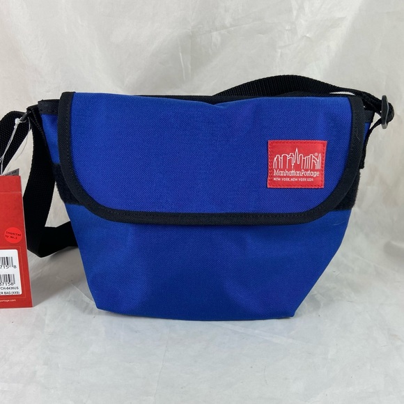 Manhattan Portage Messenger Bag Hook & Loop Closure Zip Pocket Royal Blue NWT - Picture 2 of 11